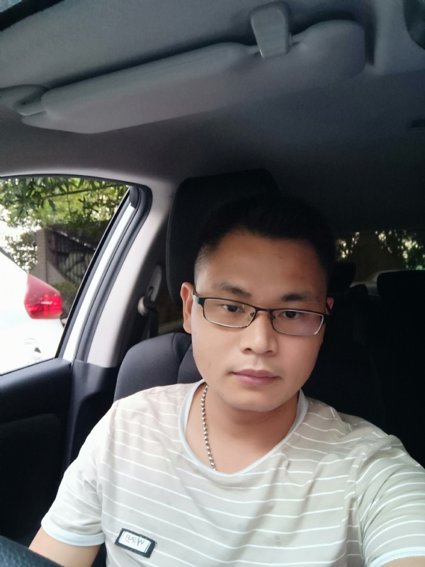 水明的第二张照片--南通相亲服务中心