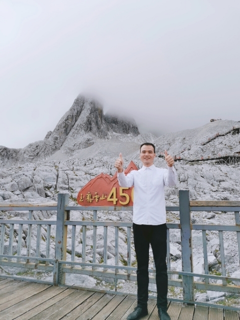 灰太狼的第一张照片--南通相亲服务中心