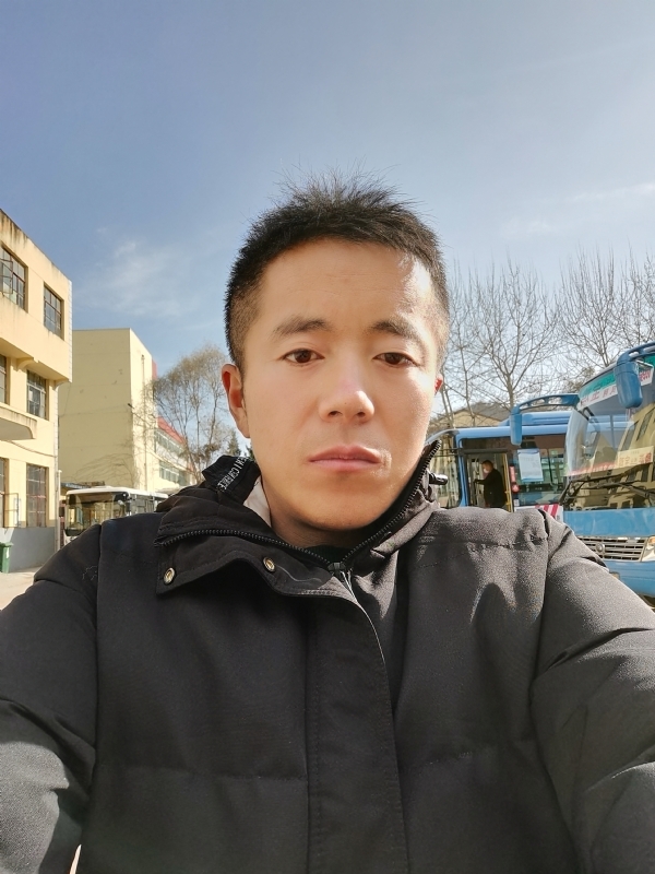 孤独的云的第一张照片--南通相亲服务中心