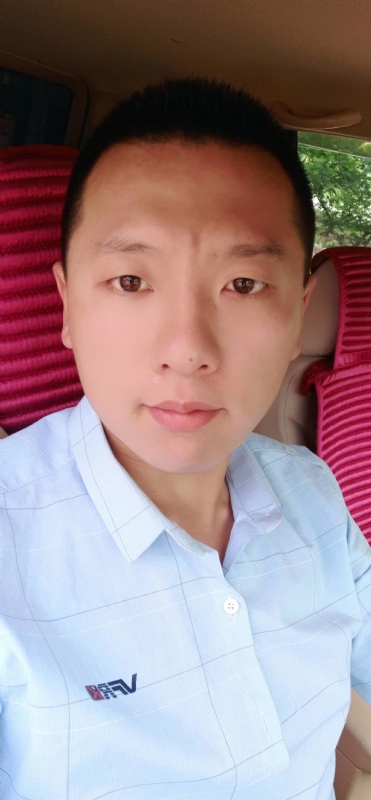 霄上的第二张照片--南通相亲服务中心