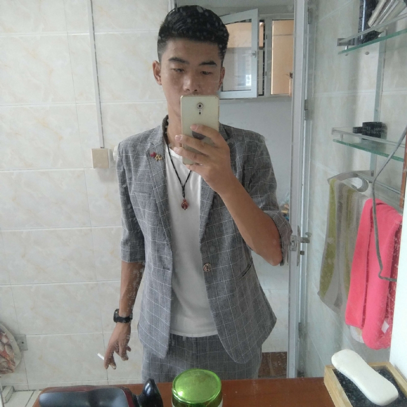 会淹死的鱼的第一张照片--南通相亲服务中心