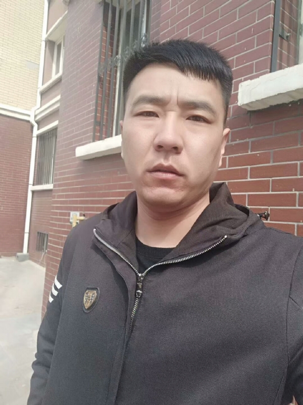 谁伴我闯荡的第一张照片--南通相亲服务中心