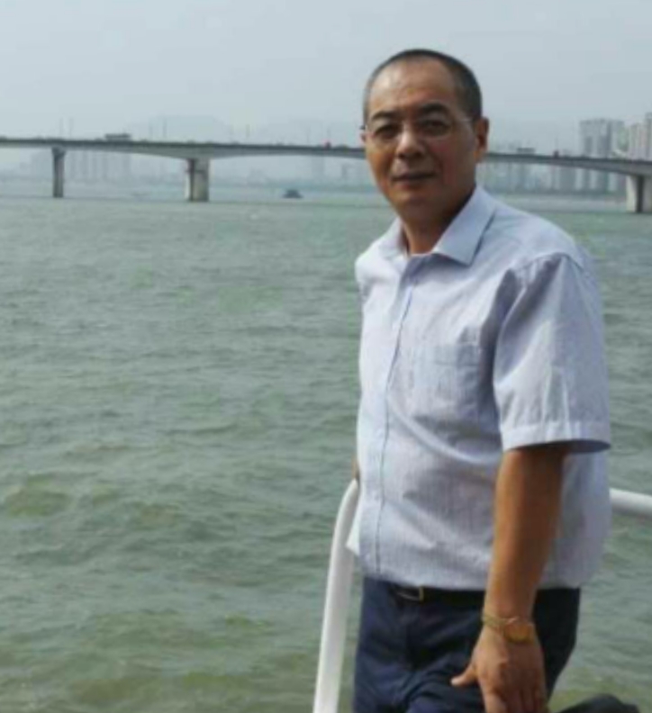 辛民的第二张照片--南通相亲服务中心