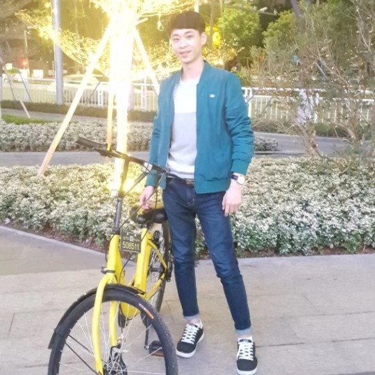 李伟的第一张照片--南通相亲服务中心