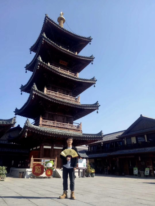 流浪共和的第一张照片--南通相亲服务中心