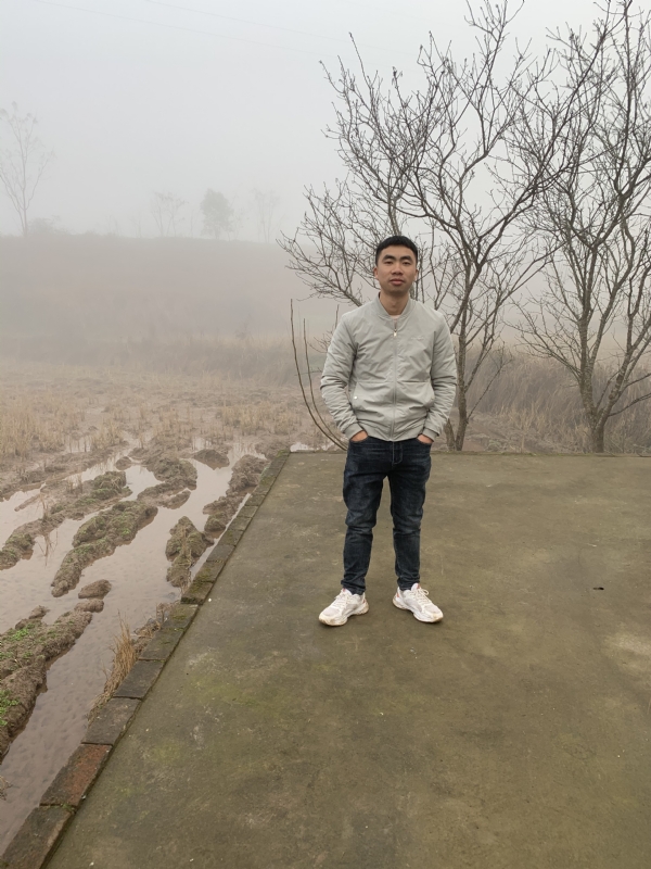 迷路的小猪的第二张照片--南通相亲服务中心