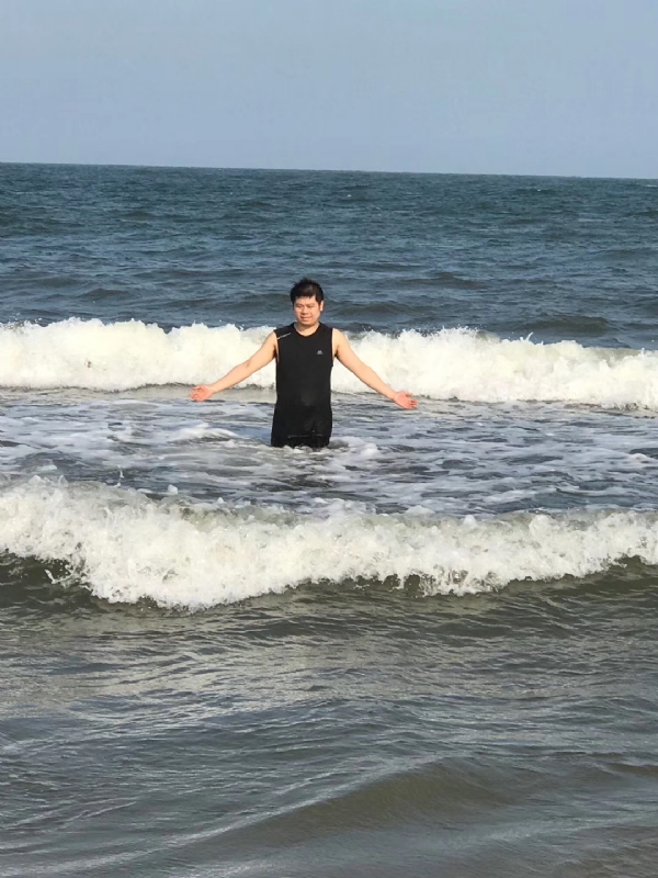 TS杰的第一张照片--南通相亲服务中心