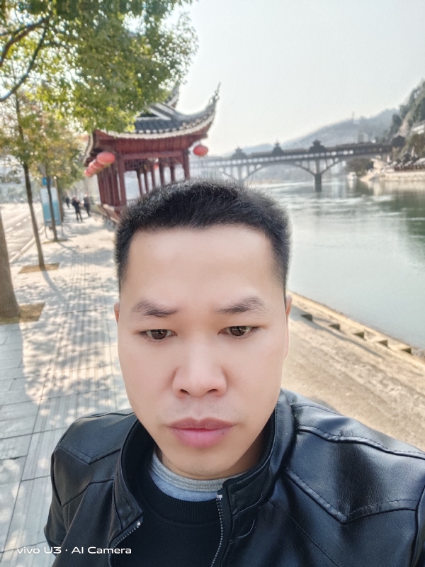 啊锦的第一张照片--南通相亲服务中心