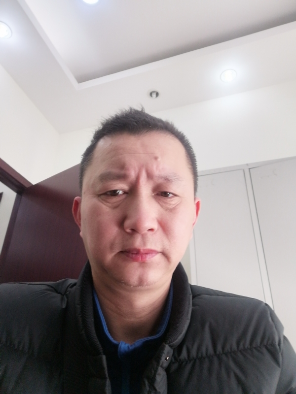 相视而笑的第一张照片--南通相亲服务中心