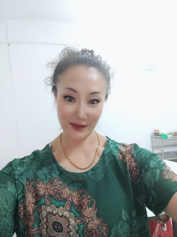 燕子的第二张照片--南通相亲服务中心