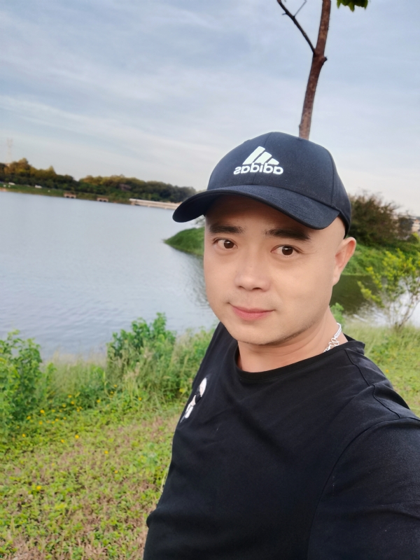 石头哥的第一张照片--南通相亲服务中心