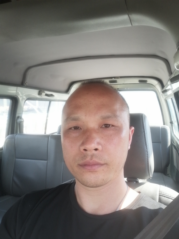 新旺丁的第一张照片--南通相亲服务中心