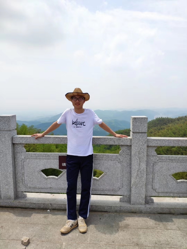 华华的第四张照片--南通相亲服务中心