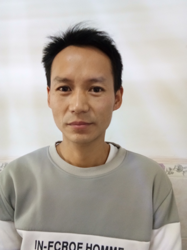 单亲爸爸的第一张照片--南通相亲服务中心