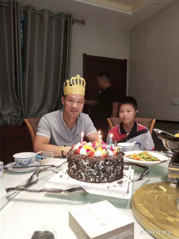 孤独的狼的第一张照片--南通相亲服务中心