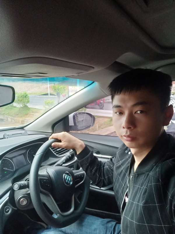 宇的第二张照片--南通相亲服务中心