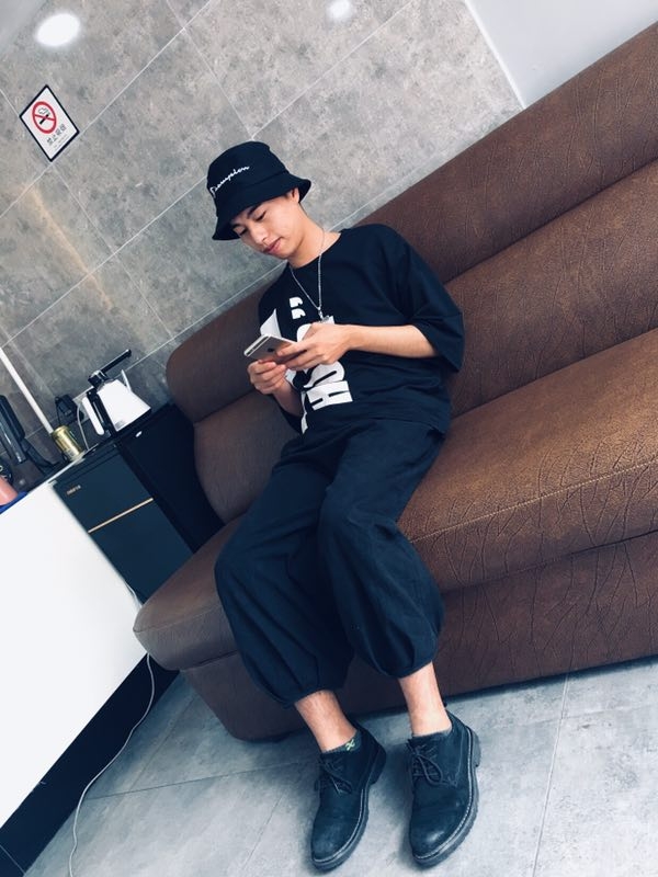 寻找的第三张照片--南通相亲服务中心