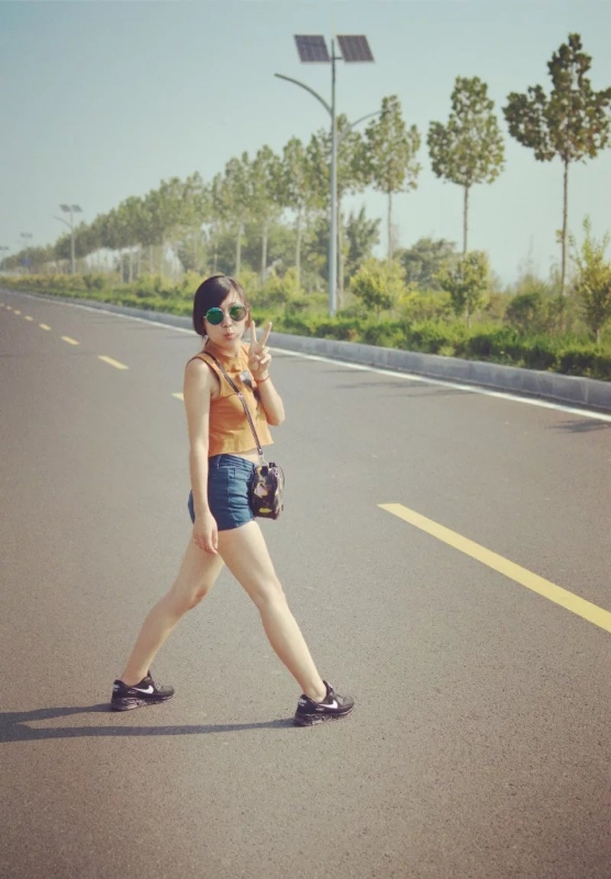 尤尤的第一张照片--南通相亲服务中心