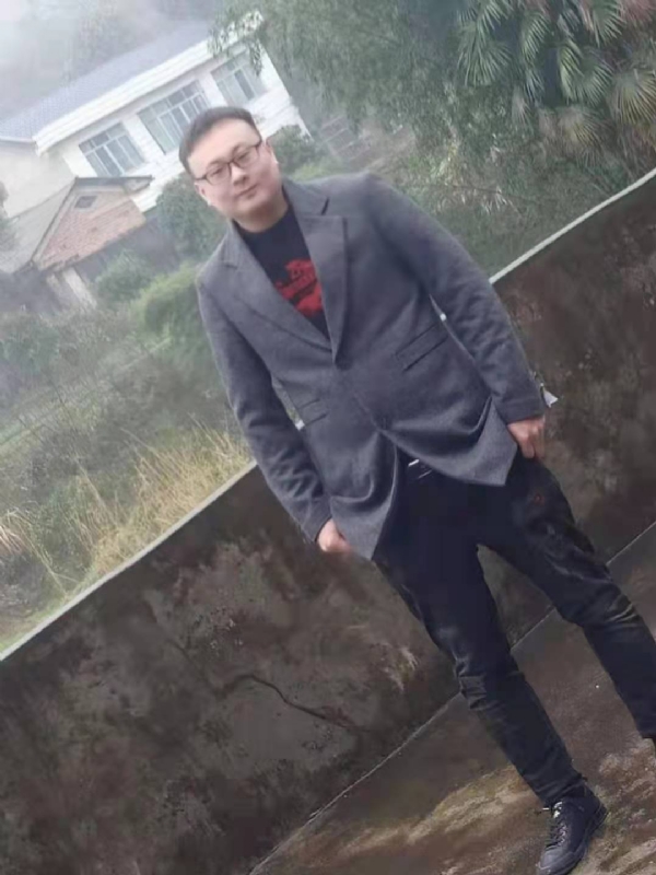 冰城的第二张照片--南通相亲服务中心