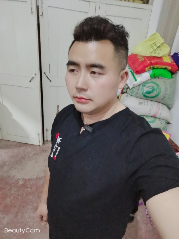 阿杰的第一张照片--南通相亲服务中心