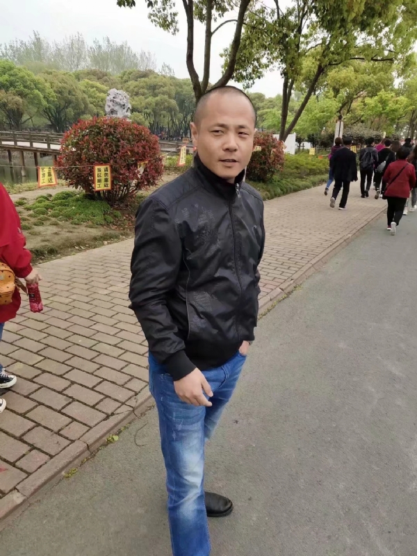 傻子的第一张照片--南通相亲服务中心