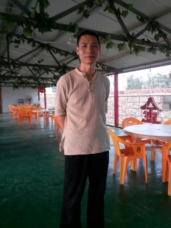 周哥的第三张照片--南通相亲服务中心