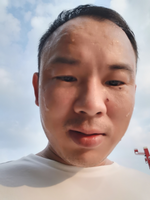 唐老鸭的第一张照片--南通相亲服务中心