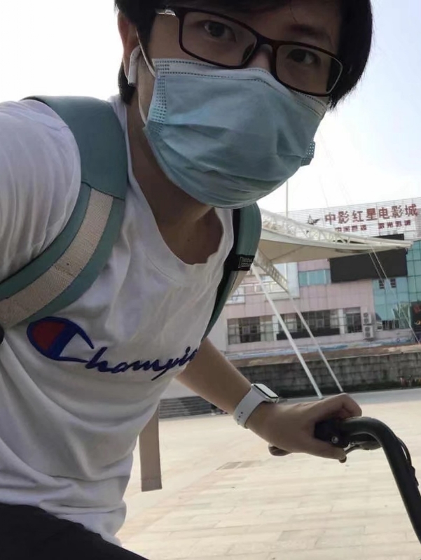 丁先生的第二张照片--南通相亲服务中心