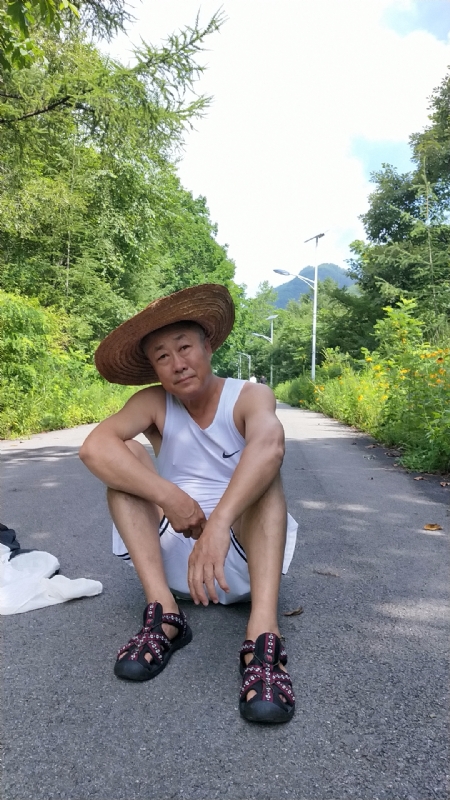 真诚寻伴的第一张照片--南通相亲服务中心