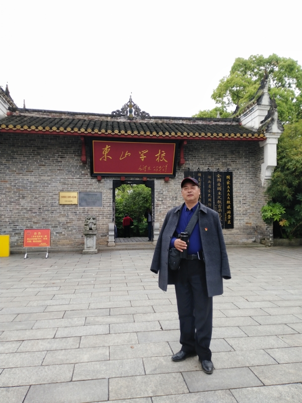 孤独的老帅的第二张照片--南通相亲服务中心