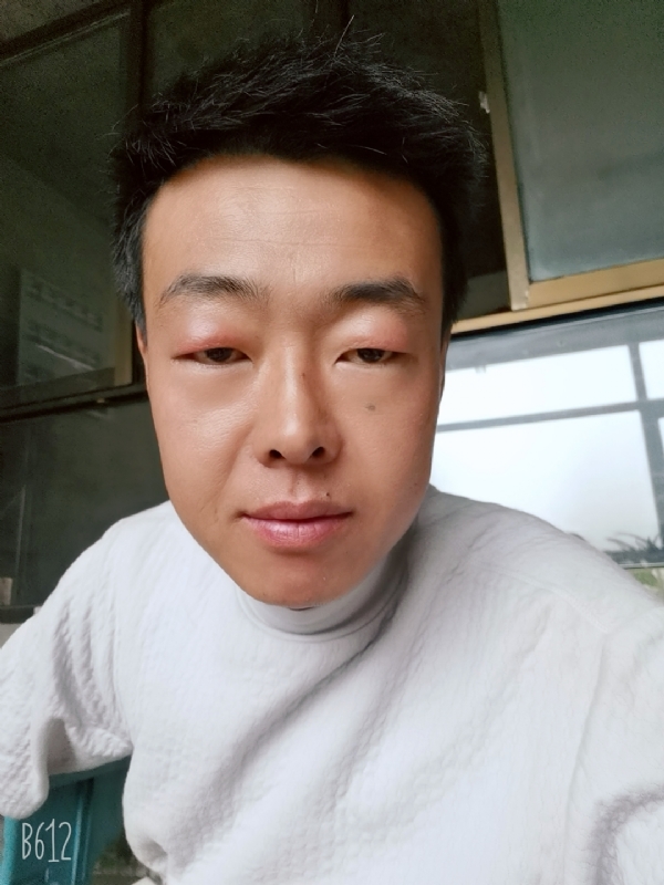 缺爱80后的第一张照片--南通相亲服务中心