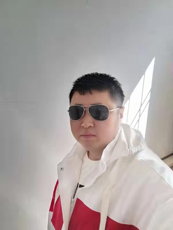 大漠叔叔的第一张照片--南通相亲服务中心