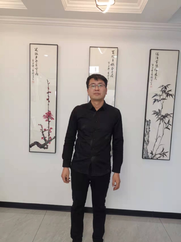 情义比天高的第一张照片--南通相亲服务中心