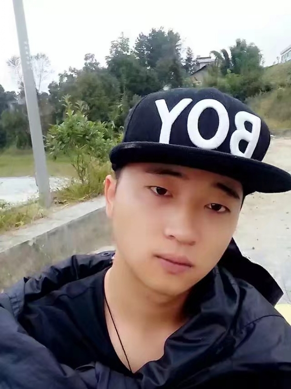 南来北往的第一张照片--南通相亲服务中心