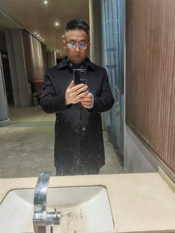 孤独尘埃的第一张照片--南通相亲服务中心