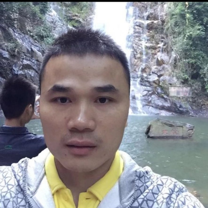 老梁的第一张照片--南通相亲服务中心