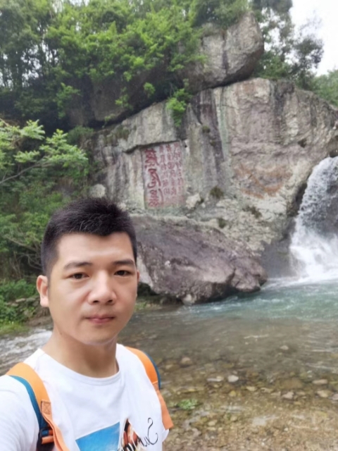 愿得一人心的第一张照片--南通相亲服务中心