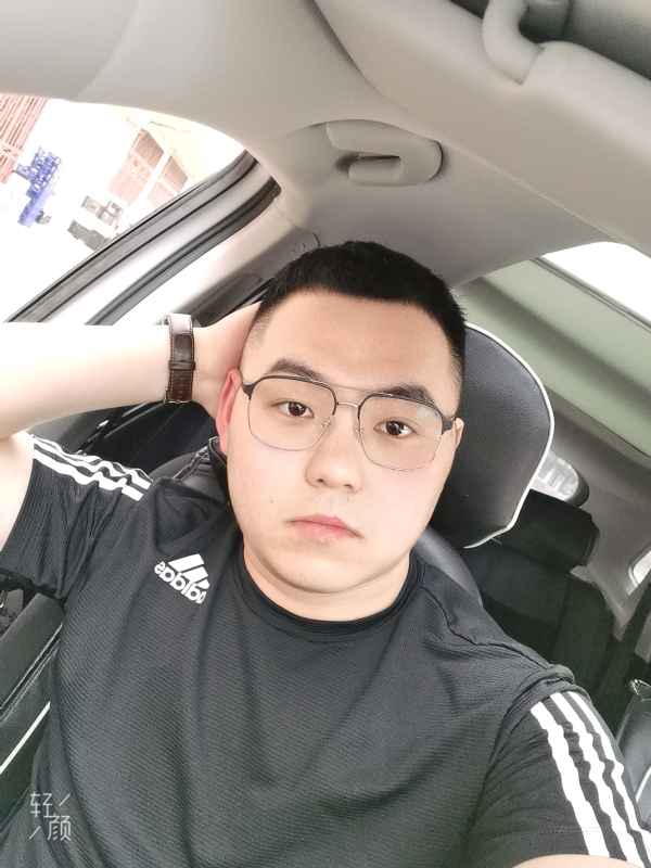 海阔天空的第一张照片--南通相亲服务中心