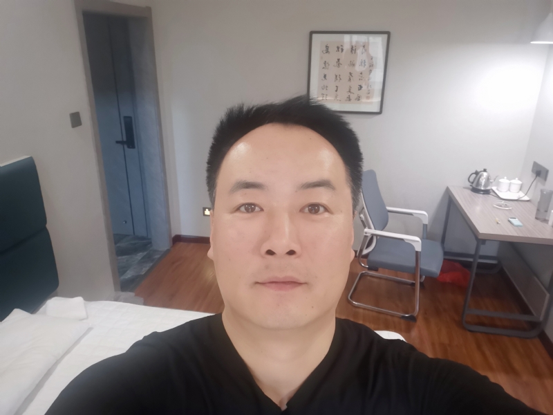 莫待花落空折枝的第一张照片--南通相亲服务中心