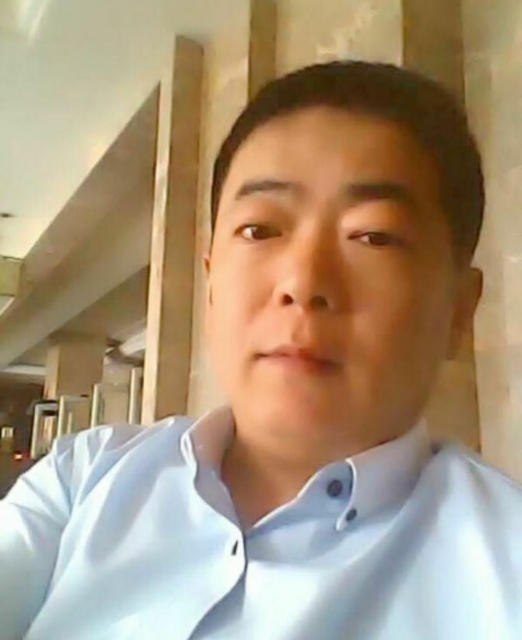 落叶随风的第一张照片--南通相亲服务中心