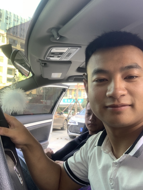 古有风琴的第三张照片--南通相亲服务中心