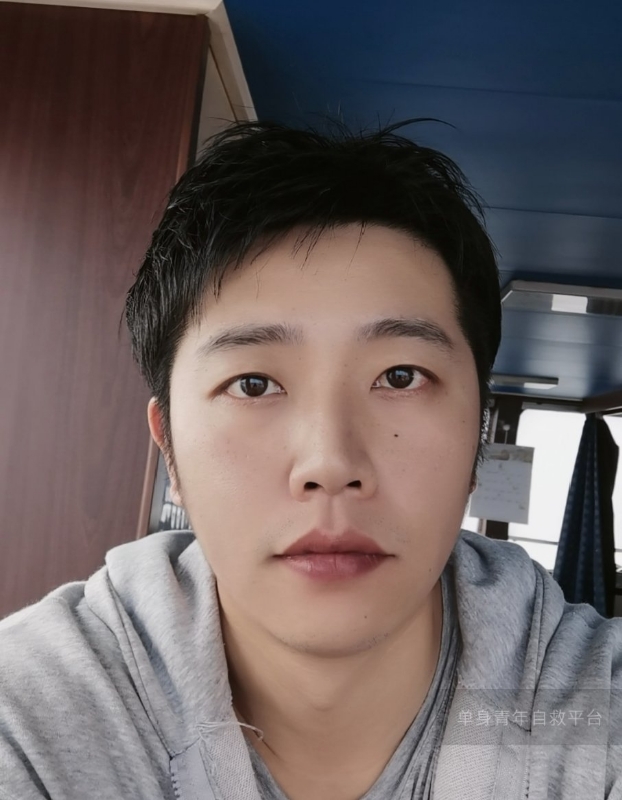 不太帅的男人的第二张照片--南通相亲服务中心