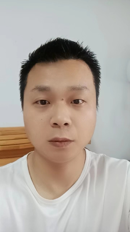 阳光的第一张照片--南通相亲服务中心