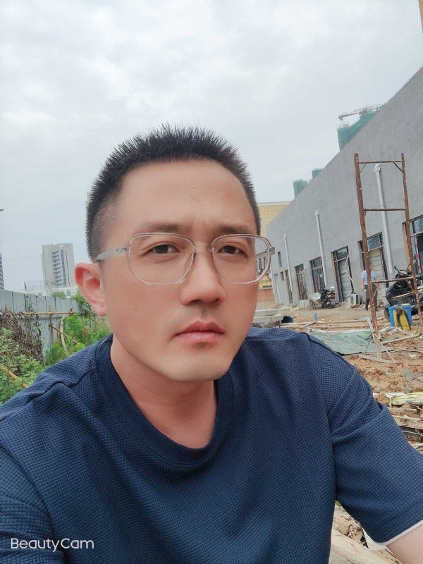 清风烈酒的第二张照片--南通相亲服务中心