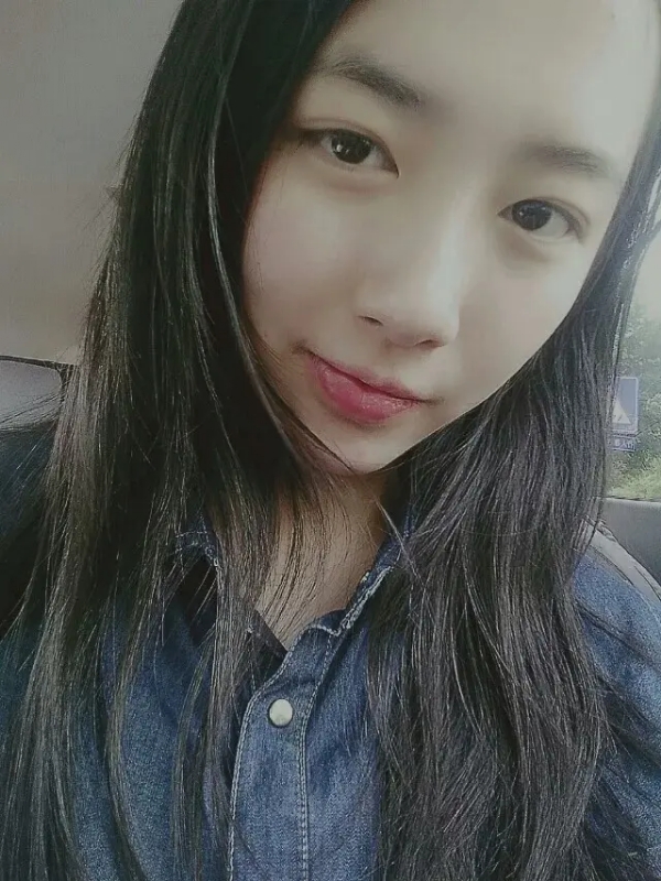 小她的第一张照片--南通相亲服务中心