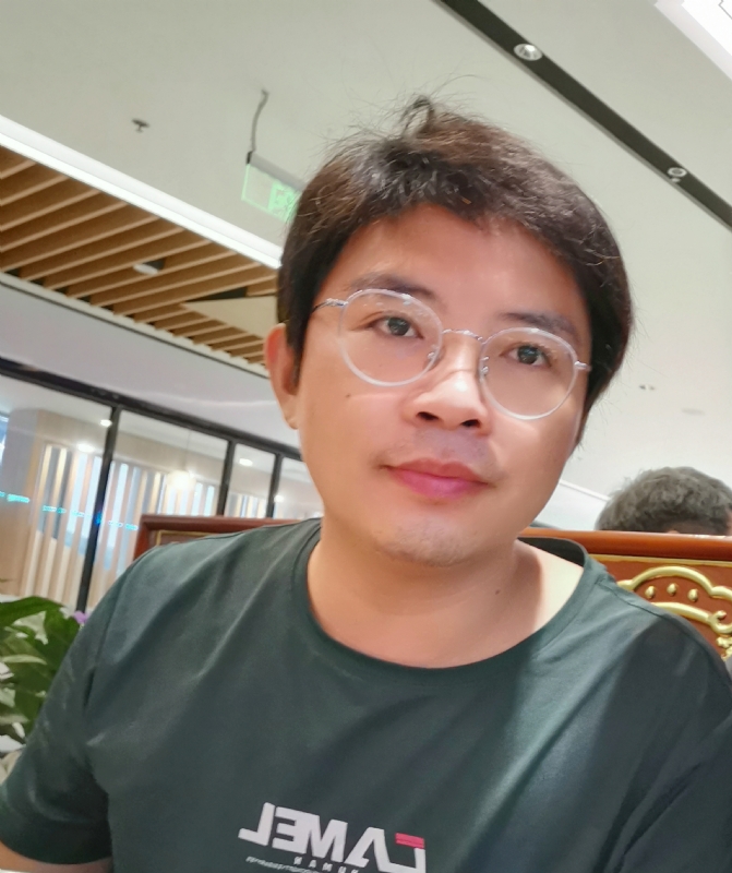 陆迅的第三张照片--南通相亲服务中心