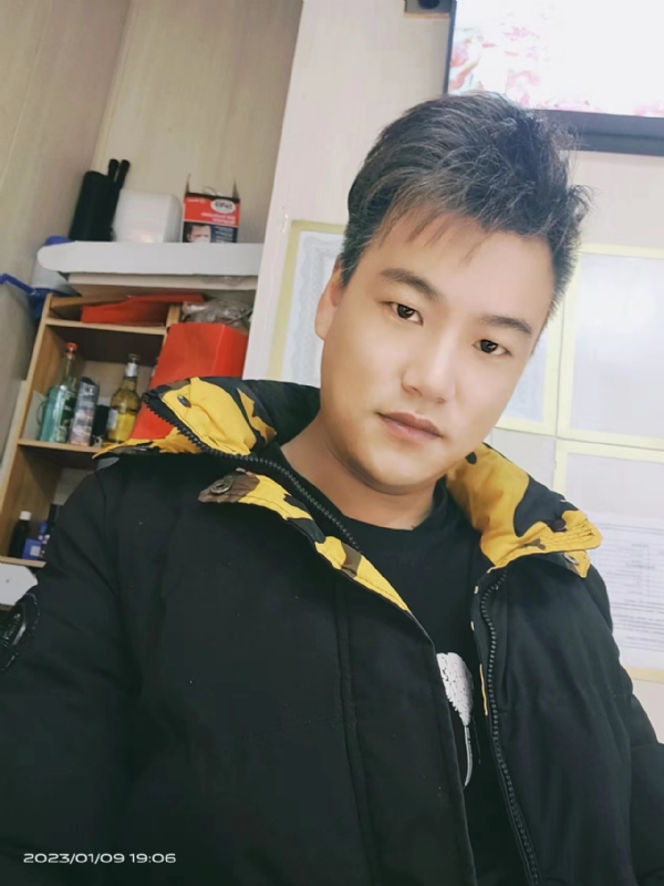 孤酒枕愁眼眠的第一张照片--南通相亲服务中心