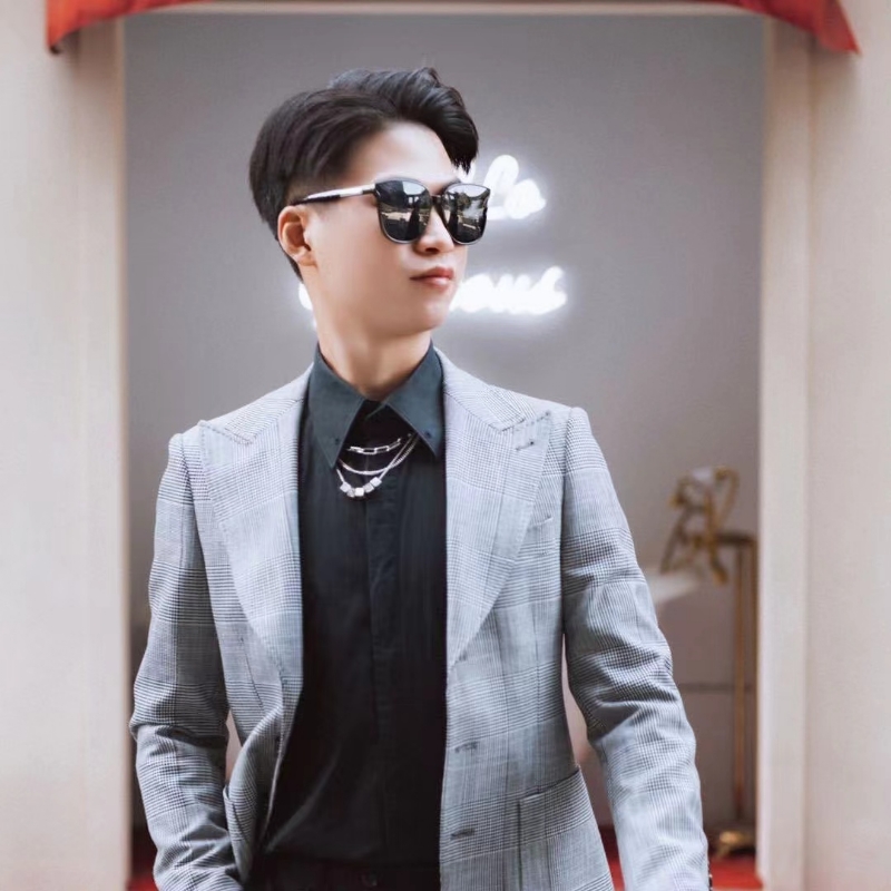 苟逸飞48的第二张照片--南通相亲服务中心