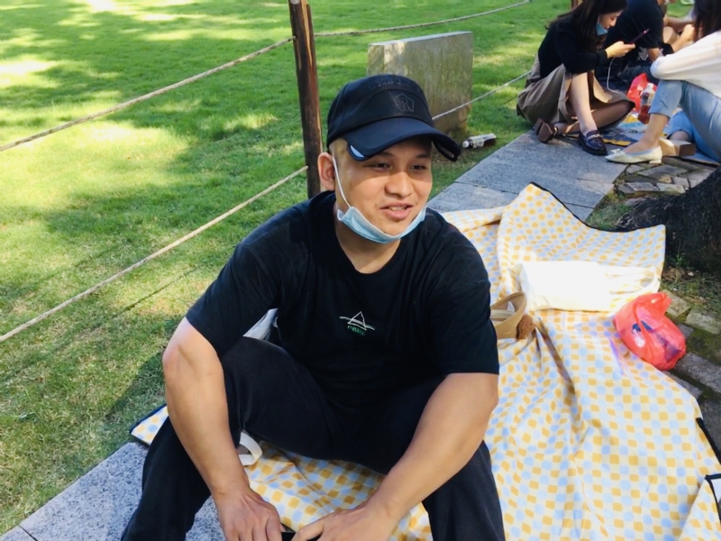 好大一颗石头的第一张照片--南通相亲服务中心