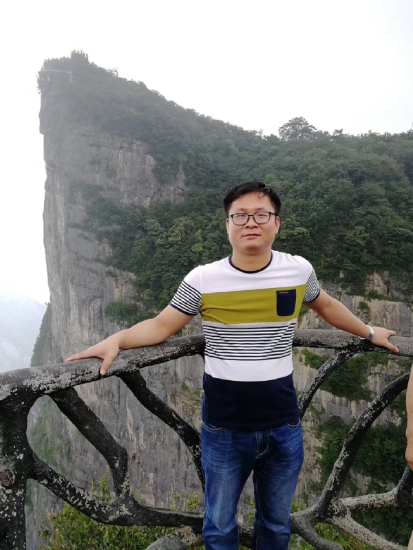 江汉的第一张照片--南通相亲服务中心